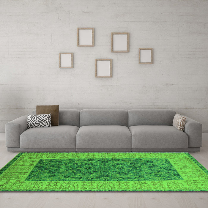 Machine Washable Oriental Green Industrial Area Rugs in a Living Room,, wshurb2276grn
