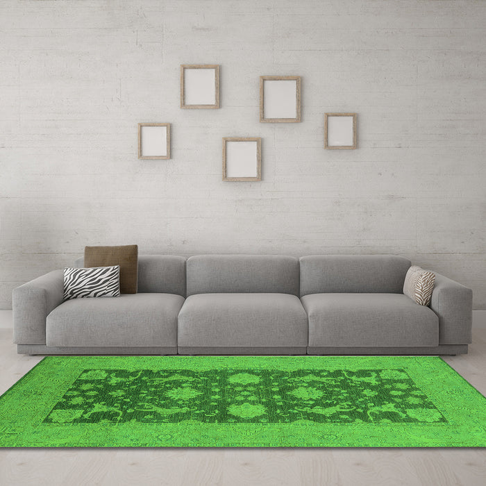 Machine Washable Oriental Green Industrial Area Rugs in a Living Room,, wshurb2277grn