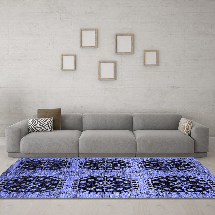 Machine Washable Oriental Blue Industrial Rug in a Living Room, wshurb2279blu