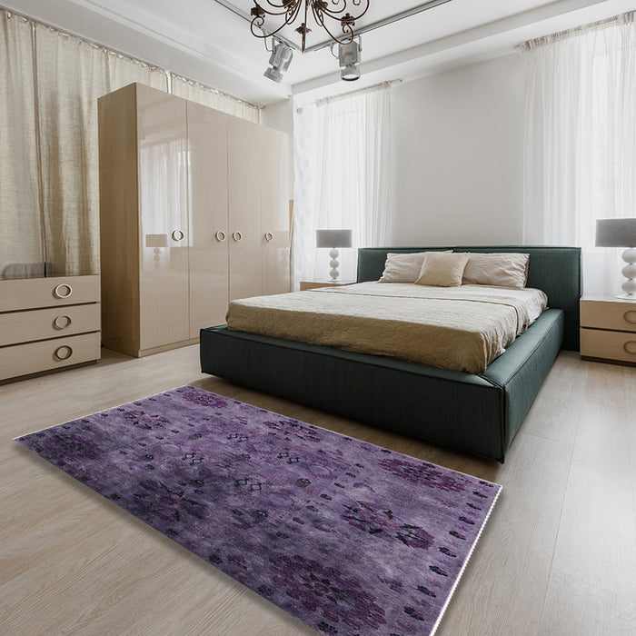 Machine Washable Industrial Modern Purple Haze Purple Rug in a Bedroom, wshurb2280