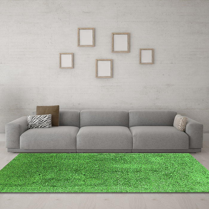 Machine Washable Oriental Green Industrial Area Rugs in a Living Room,, wshurb2284grn