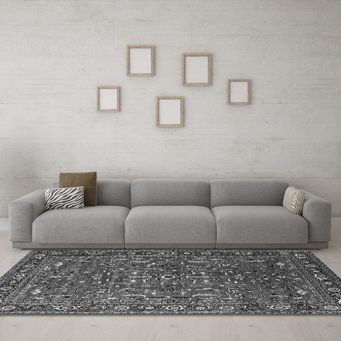 Machine Washable Oriental Gray Traditional Rug in a Living Room,, wshurb2287gry