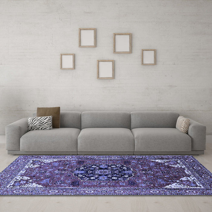 Machine Washable Persian Blue Traditional Rug in a Living Room, wshurb2290blu