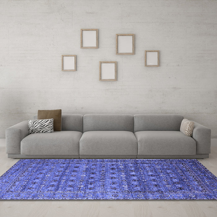 Machine Washable Oriental Blue Traditional Rug in a Living Room, wshurb2294blu