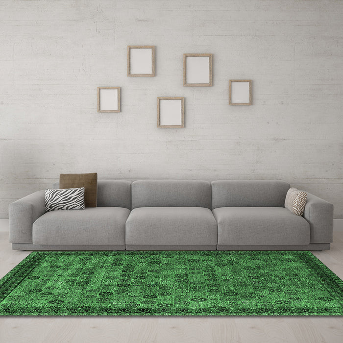 Machine Washable Oriental Emerald Green Industrial Area Rugs in a Living Room,, wshurb2298emgrn