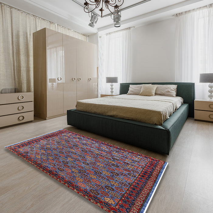 Mid-Century Modern Silver Gray Oriental Rug in a Bedroom, urb2298