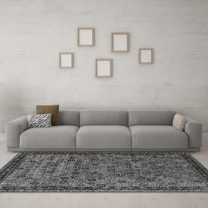 Machine Washable Oriental Gray Industrial Rug in a Living Room,, wshurb2298gry