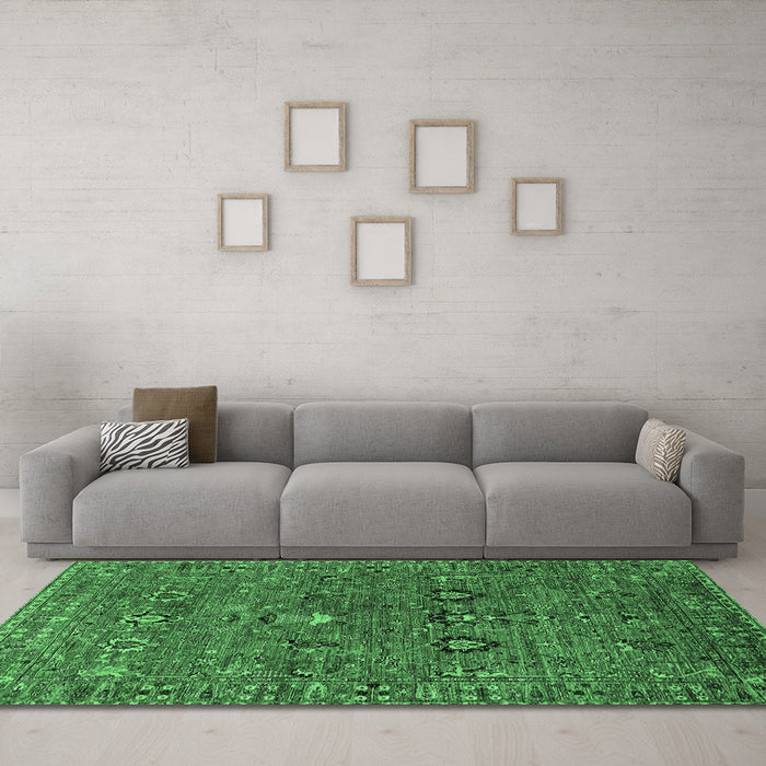 Machine Washable Oriental Emerald Green Industrial Area Rugs in a Living Room,, wshurb2303emgrn