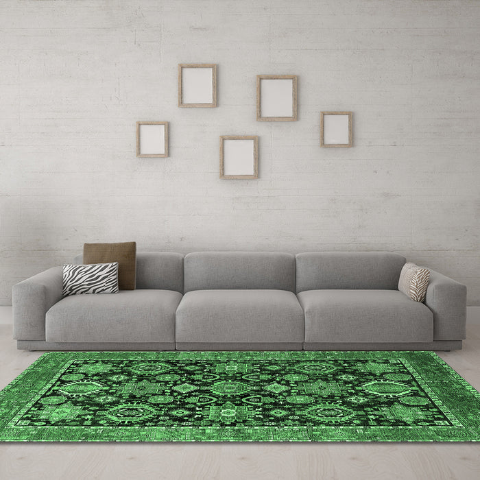 Machine Washable Oriental Emerald Green Industrial Area Rugs in a Living Room,, wshurb2311emgrn