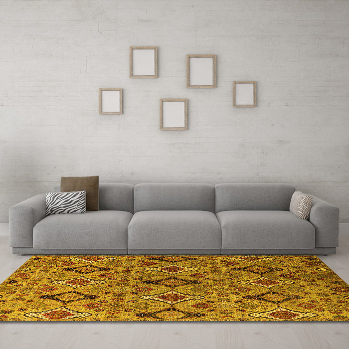 Machine Washable Oriental Yellow Industrial Rug in a Living Room, wshurb2312yw