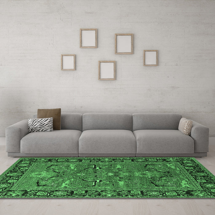 Machine Washable Oriental Emerald Green Industrial Area Rugs in a Living Room,, wshurb2315emgrn