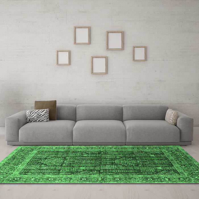 Machine Washable Oriental Emerald Green Industrial Area Rugs in a Living Room,, wshurb2316emgrn