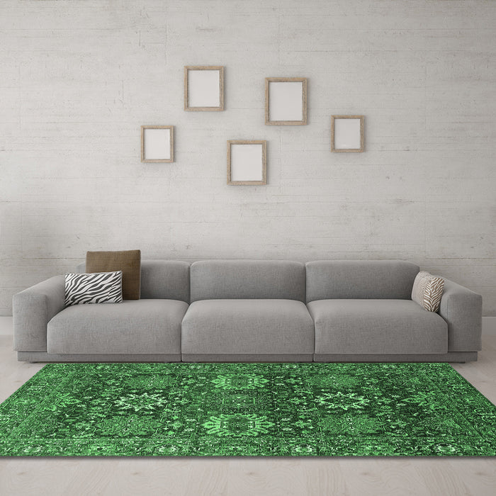 Machine Washable Oriental Emerald Green Industrial Area Rugs in a Living Room,, wshurb2322emgrn