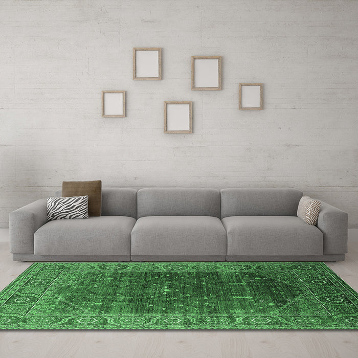 Machine Washable Oriental Emerald Green Industrial Area Rugs in a Living Room,, wshurb2323emgrn