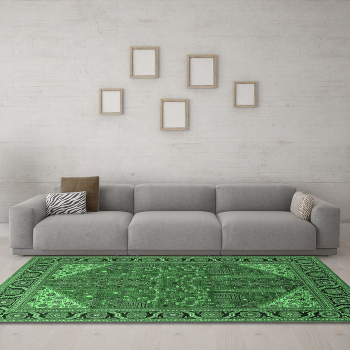 Machine Washable Oriental Emerald Green Industrial Area Rugs in a Living Room,, wshurb2329emgrn