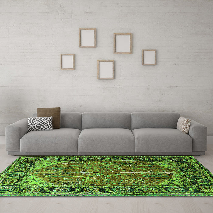Machine Washable Oriental Green Industrial Area Rugs in a Living Room,, wshurb2330grn