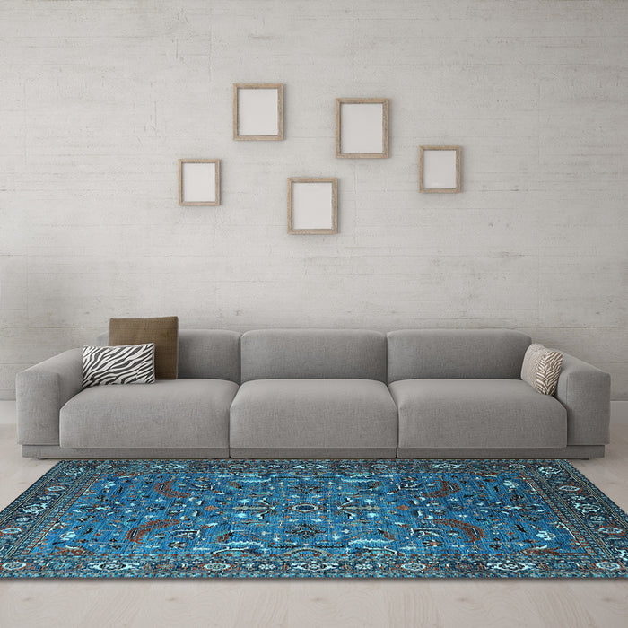 Machine Washable Oriental Light Blue Traditional Rug in a Living Room, wshurb2333lblu