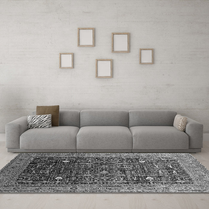 Machine Washable Oriental Gray Industrial Rug in a Living Room,, wshurb2337gry