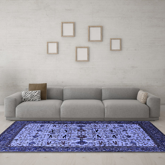 Machine Washable Oriental Blue Traditional Rug in a Living Room, wshurb2338blu