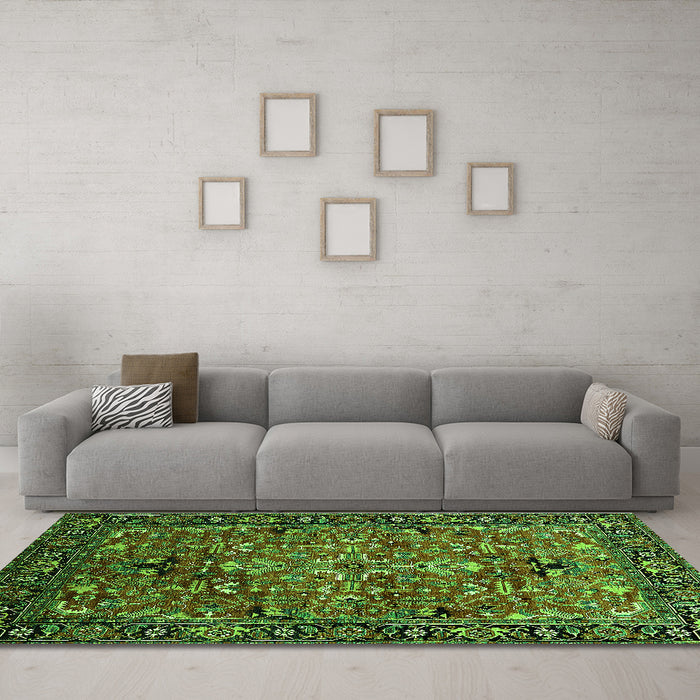 Machine Washable Oriental Green Traditional Area Rugs in a Living Room,, wshurb2342grn