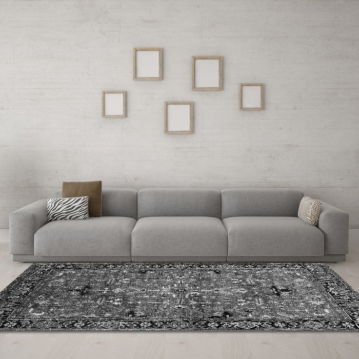 Machine Washable Oriental Gray Traditional Rug in a Living Room,, wshurb2342gry