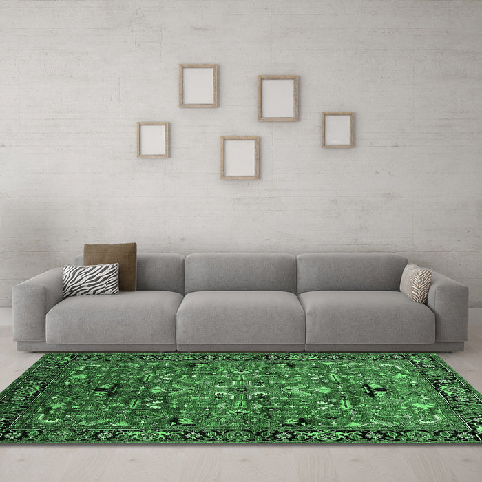 Machine Washable Oriental Emerald Green Traditional Area Rugs in a Living Room,, wshurb2342emgrn