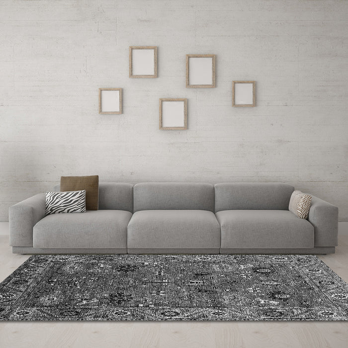 Machine Washable Oriental Gray Traditional Rug in a Living Room,, wshurb2346gry