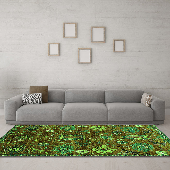 Machine Washable Oriental Green Industrial Area Rugs in a Living Room,, wshurb2347grn