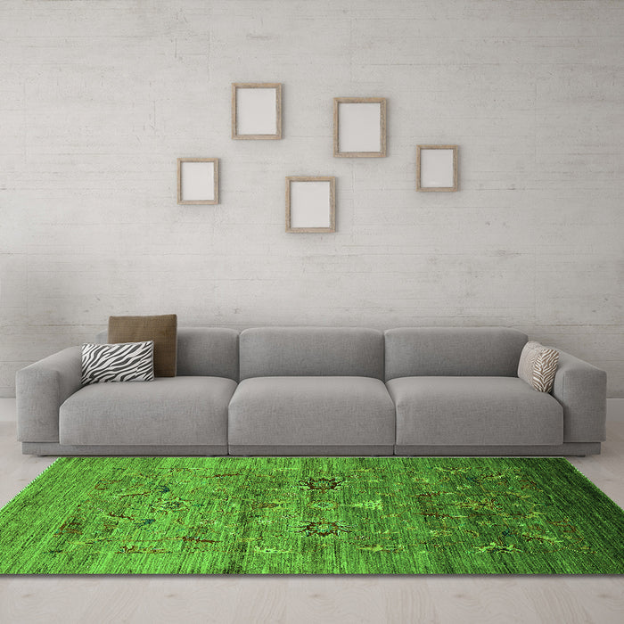 Machine Washable Oriental Green Industrial Area Rugs in a Living Room,, wshurb2350grn
