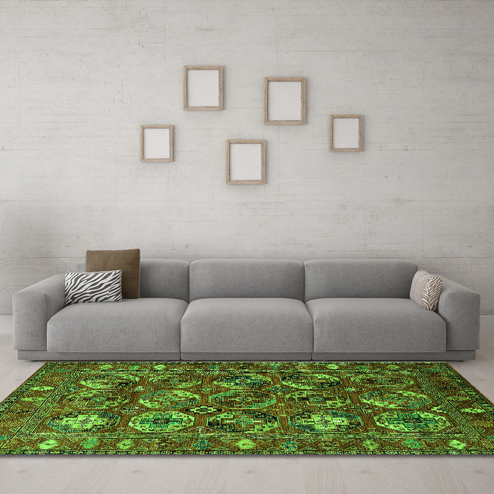 Machine Washable Oriental Green Industrial Area Rugs in a Living Room,, wshurb2351grn