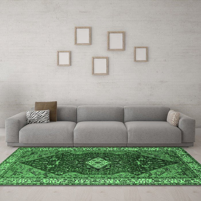 Machine Washable Persian Emerald Green Traditional Area Rugs in a Living Room,, wshurb2359emgrn