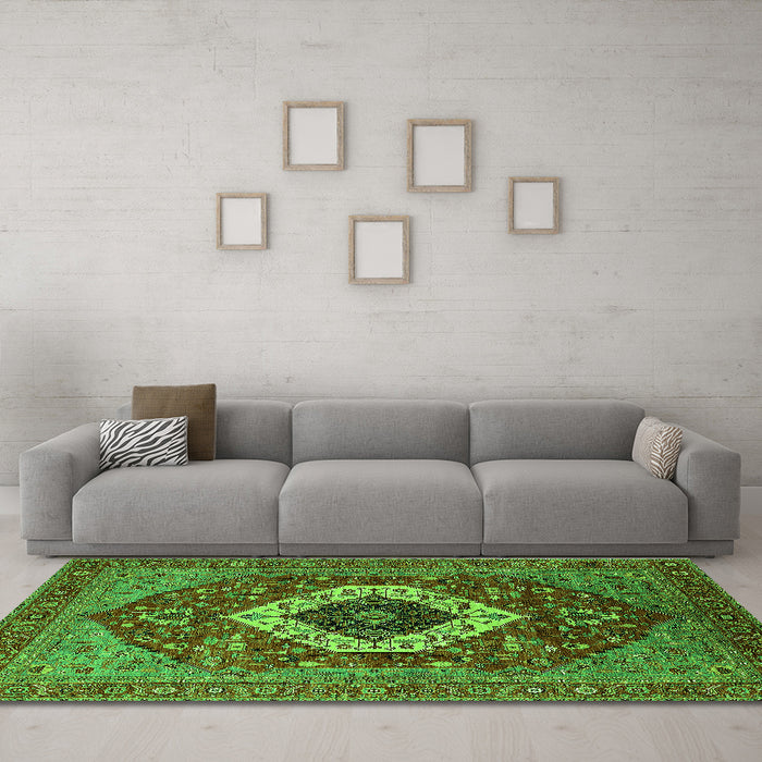 Machine Washable Persian Green Traditional Area Rugs in a Living Room,, wshurb2360grn