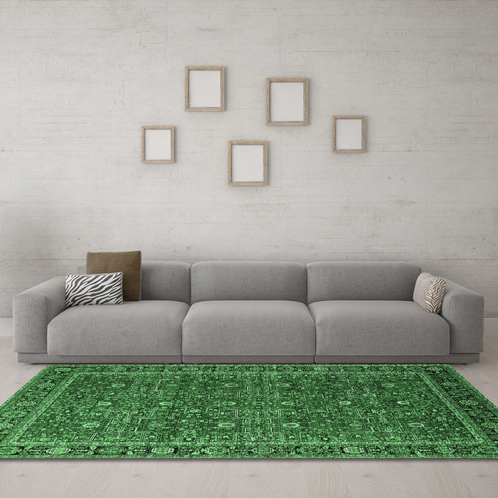 Machine Washable Oriental Emerald Green Traditional Area Rugs in a Living Room,, wshurb2367emgrn