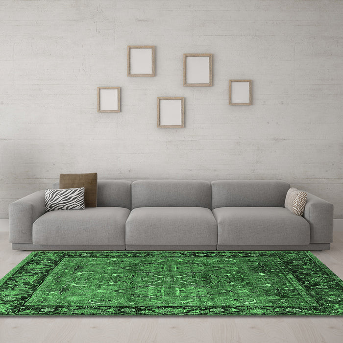 Machine Washable Oriental Emerald Green Industrial Area Rugs in a Living Room,, wshurb2375emgrn