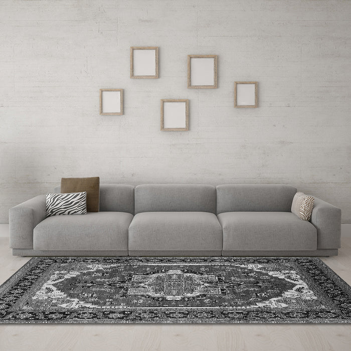 Machine Washable Oriental Gray Industrial Rug in a Living Room,, wshurb2377gry
