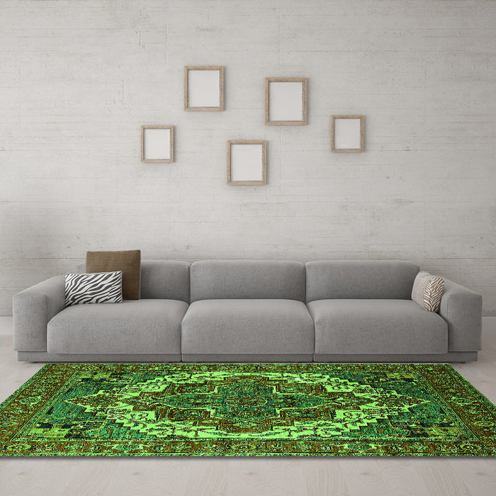 Machine Washable Oriental Green Industrial Area Rugs in a Living Room,, wshurb2378grn