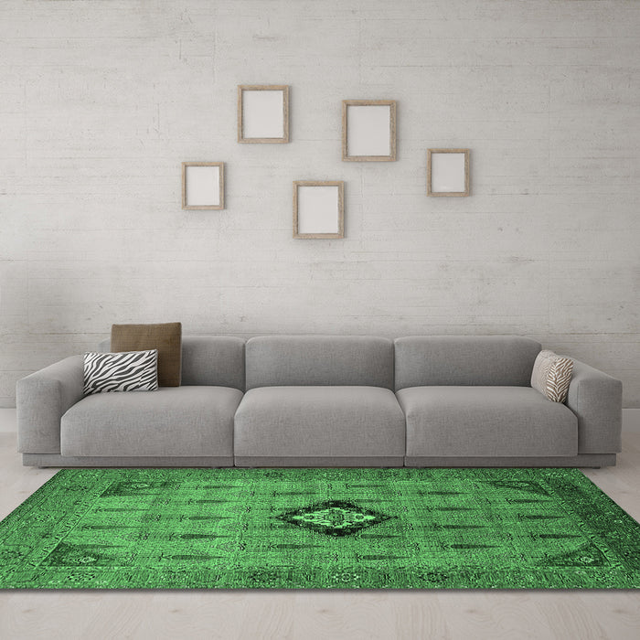 Machine Washable Oriental Emerald Green Industrial Area Rugs in a Living Room,, wshurb2379emgrn