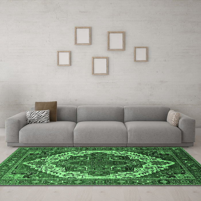 Machine Washable Oriental Emerald Green Industrial Area Rugs in a Living Room,, wshurb2382emgrn