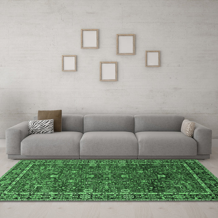 Machine Washable Oriental Emerald Green Industrial Area Rugs in a Living Room,, wshurb2387emgrn