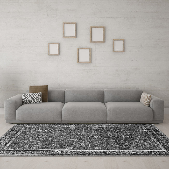 Machine Washable Oriental Gray Industrial Rug in a Living Room,, wshurb2387gry