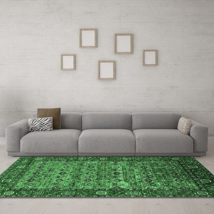 Machine Washable Oriental Emerald Green Industrial Area Rugs in a Living Room,, wshurb2389emgrn