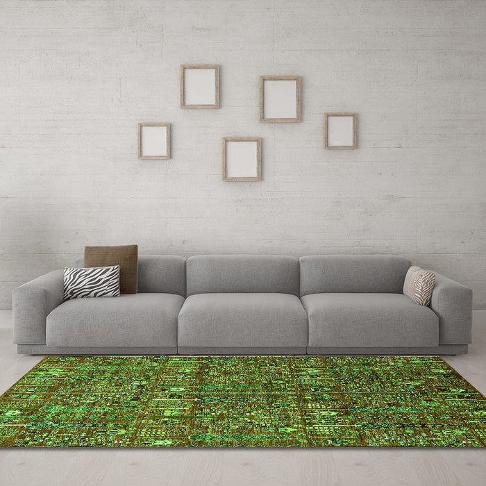 Machine Washable Oriental Green Industrial Area Rugs in a Living Room,, wshurb2391grn