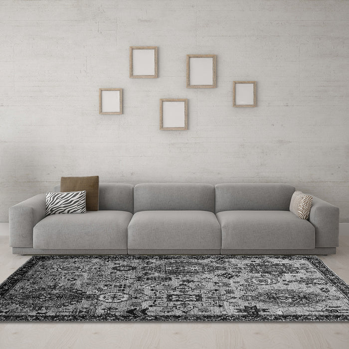 Machine Washable Oriental Gray Industrial Rug in a Living Room,, wshurb2392gry