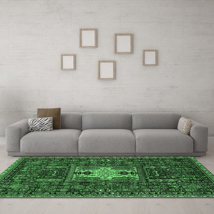 Machine Washable Oriental Emerald Green Industrial Area Rugs in a Living Room,, wshurb2393emgrn