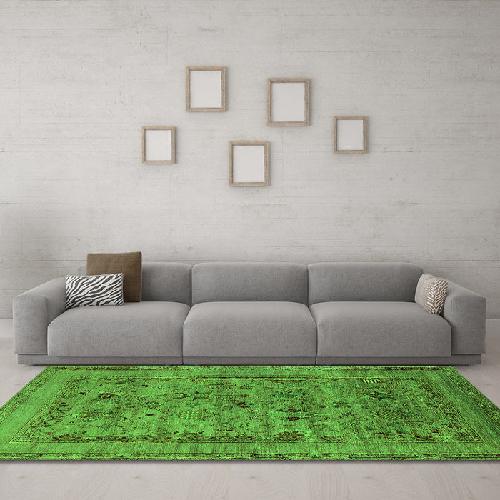 Machine Washable Oriental Green Industrial Area Rugs in a Living Room,, wshurb2396grn