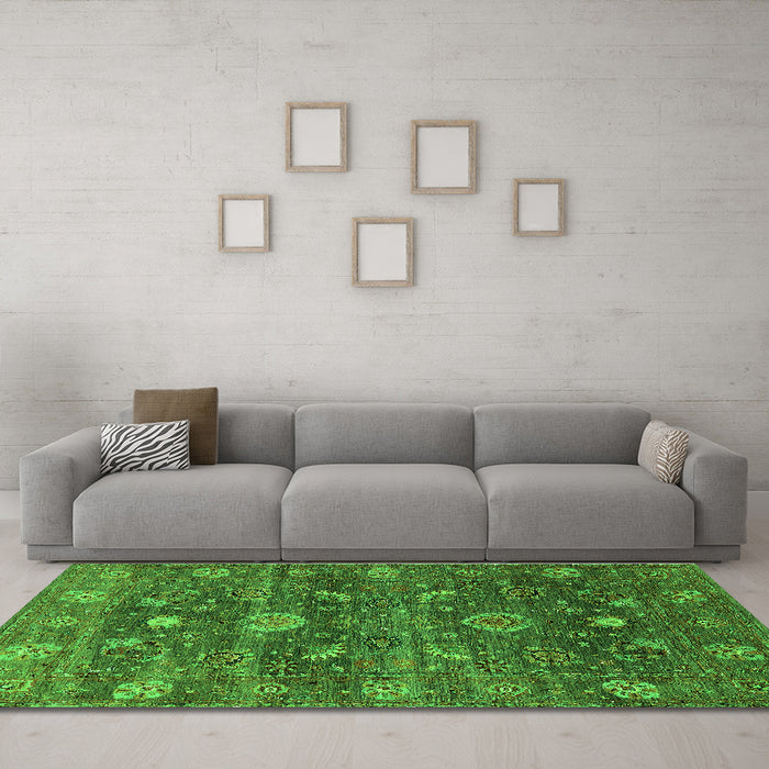 Machine Washable Oriental Green Industrial Area Rugs in a Living Room,, wshurb2397grn