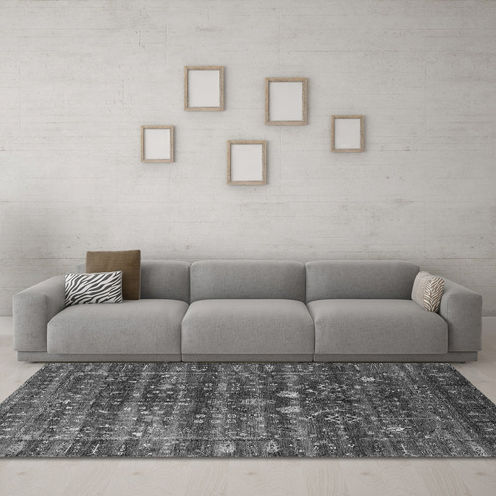 Machine Washable Oriental Gray Industrial Rug in a Living Room,, wshurb2398gry