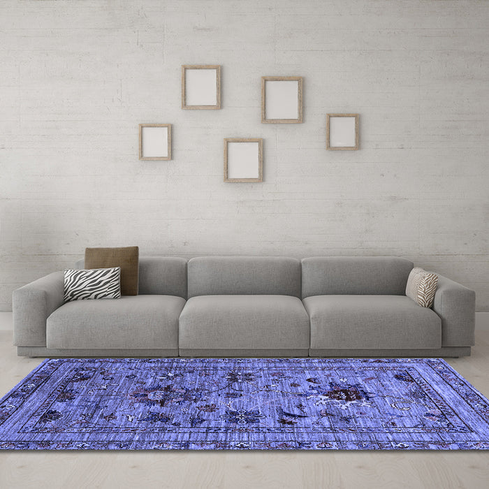 Machine Washable Oriental Blue Industrial Rug in a Living Room, wshurb2402blu