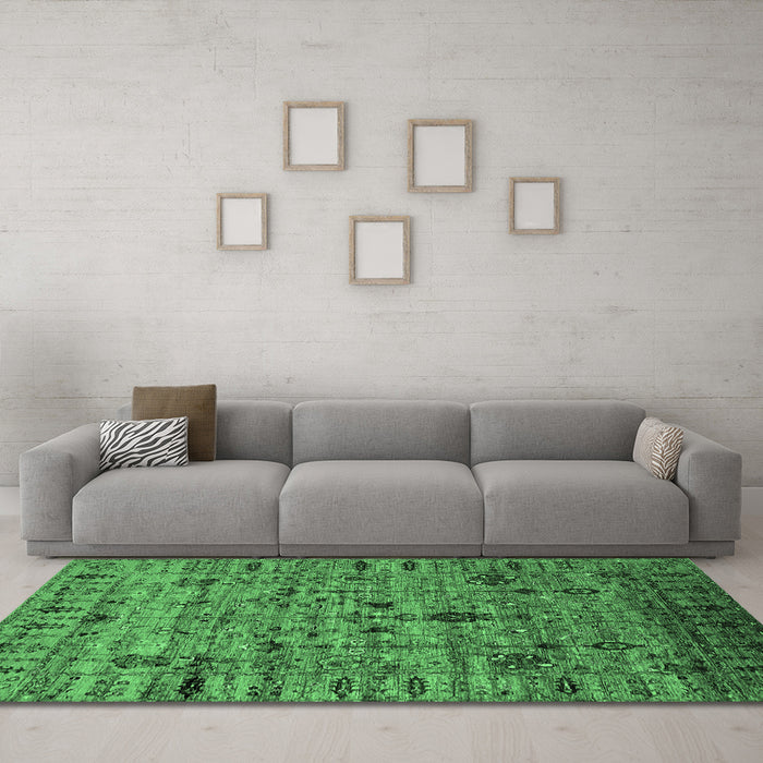 Machine Washable Oriental Emerald Green Industrial Area Rugs in a Living Room,, wshurb2405emgrn