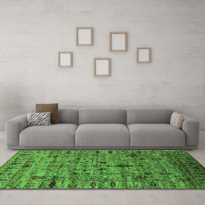 Machine Washable Oriental Green Industrial Area Rugs in a Living Room,, wshurb2405grn